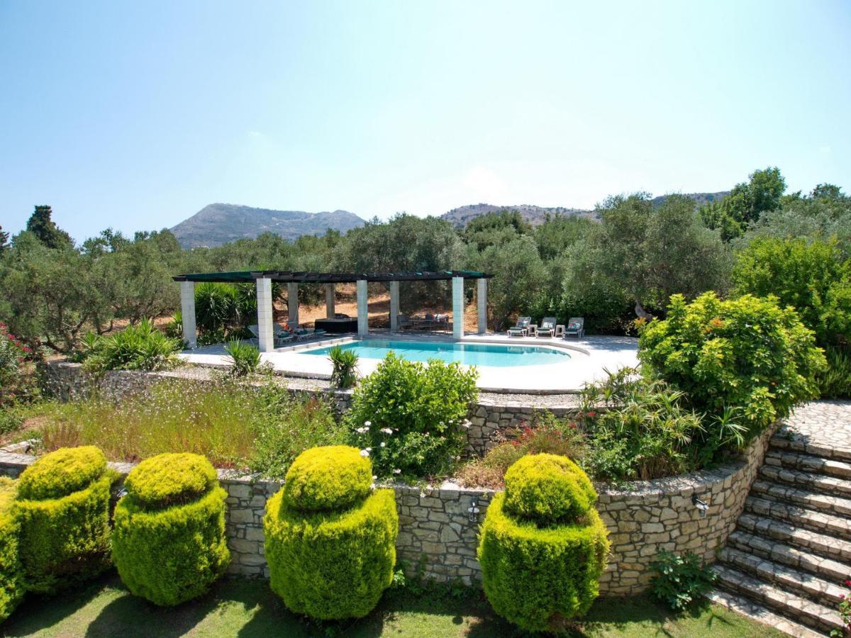 Nynemia * Plaka (Apokoronas)